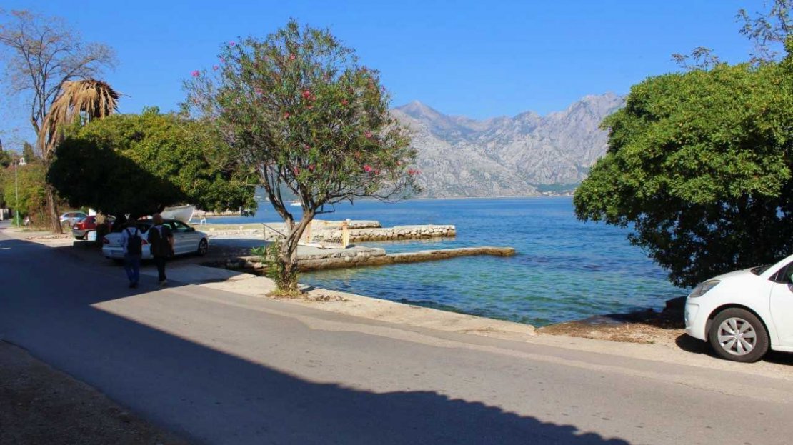 kotor prcanj stone house seafront