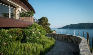 dukley gardens residence for sale