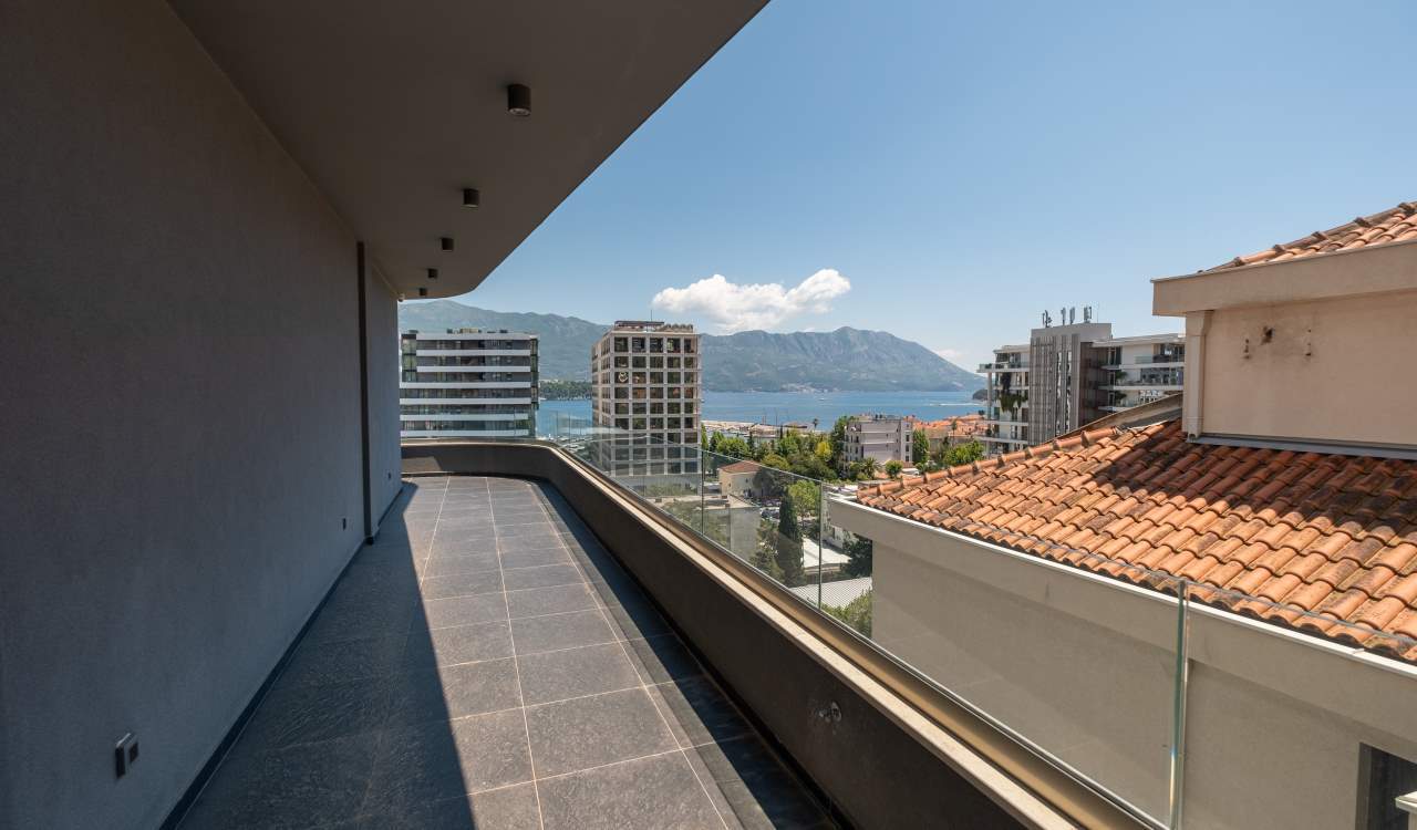 Wohnung 3 Schlafzimmer 149 m² Budva, Montenegro