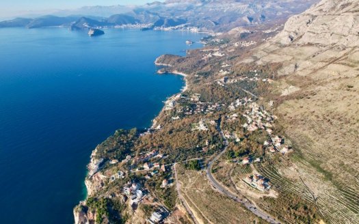 budva rezevici urbanizovan plac na prodaju